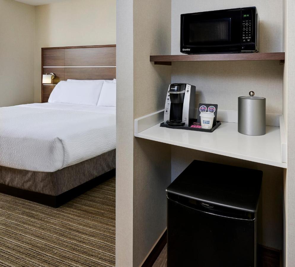 Holiday Inn Express & Suites - Brantford, An Ihg Hotel Dış mekan fotoğraf